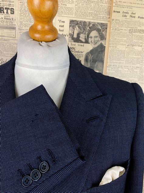 Arc Peak Lapel Lounge Suit And Waistcoat Size