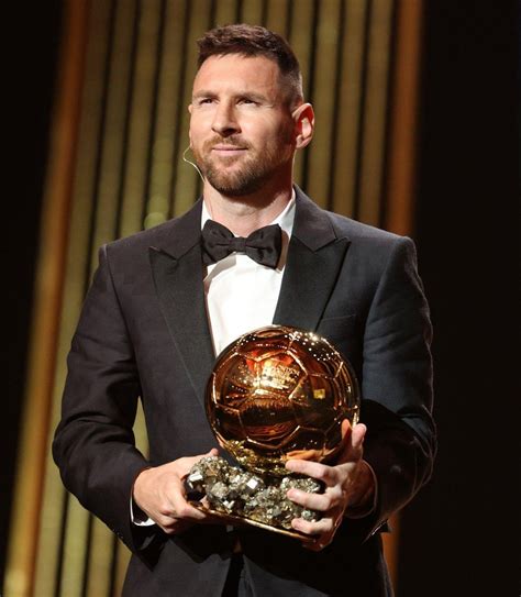 ballon    messi wins eighth ballon   award artofit