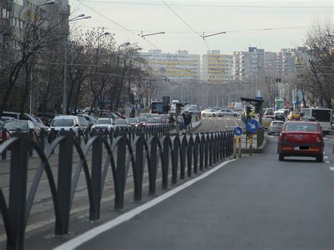 Linia Tramvaiului 1 Va Fi Separată Cu Garduri De Traficul Auto Va