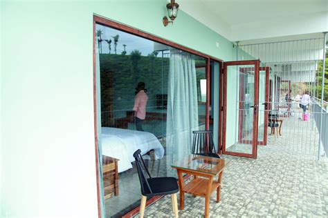 Glass House Resort The Best Hotel In Valparai Resort Tariff Booking