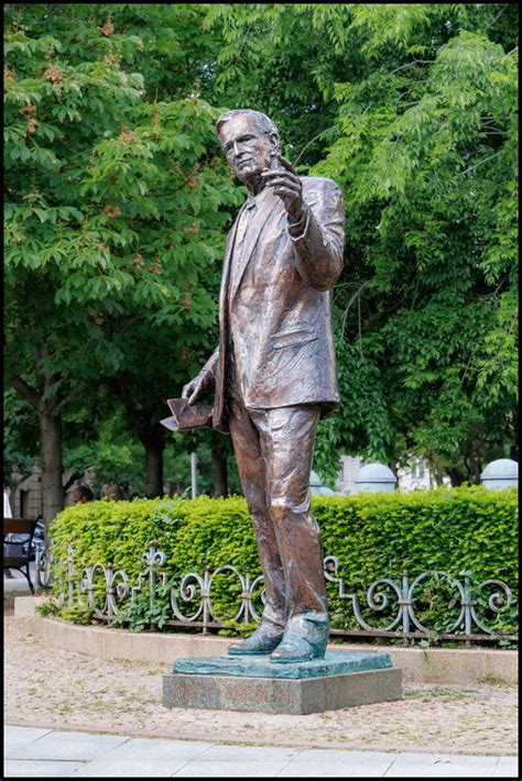 George H W Bush Statue Of Former American President George Flickr