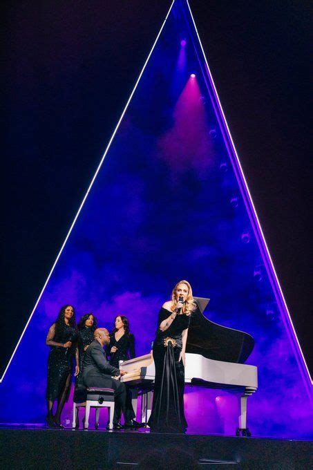 Adele on Twitter | Adele, Adele concert, Adele adkins