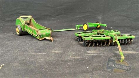 Th Eska Ertl John Deere Implements Aumann Auctions Inc