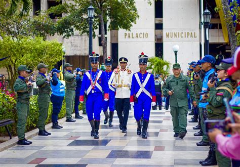 VENEZUELA DÍA HISTÓRICO LLEGÓ A LARA ESPADA DE SIMÓN BOLÍVAR