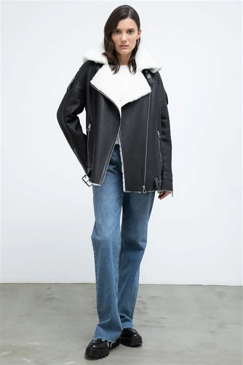 Дубленка из овчины SnowQueen_collection 681298003 цены в Москве, купить ...