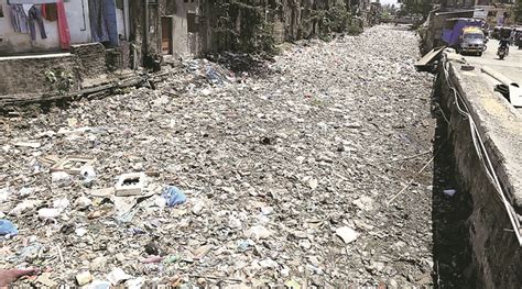 Mumbai Desilting Cleaning Of Major Drains Yet To Start Mumbai News