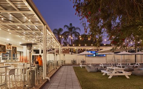 Bribie Island Hotel - Red Design Group