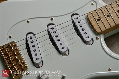 Fender Japan Ken Stratocaster Experiment Guitar Shop Taiwan