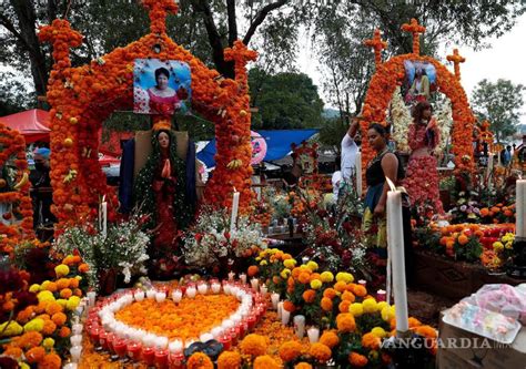 As Vuelve M Xico A Llenar Los Cementerios De Colores En El D A De Muertos