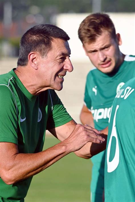 Fußball Pleite in Sonneberg Kalte Dusche für den 1 FC 04 in aller