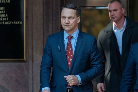 Sikorski Zawalczy Z Trzaskowskim O Kandydatur Szef Msz Wbi Szpil