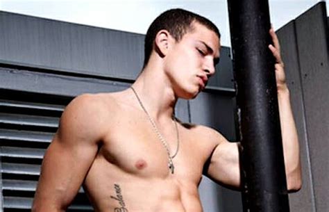 X X X Los Placeres Sexuales Gay De Enzo De Vinci X X X Novena