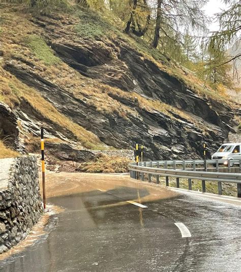 Strada Della Forcola Chiusa Per Uno Smottamento Riapertura Oggi Alle