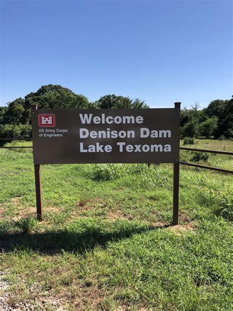 Striper Fishing near Denison Dam at Lake Texoma