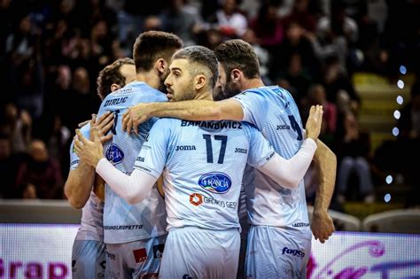 Pallavolo Di Superlega La Top Volley Cisterna Al PalaEstra Per