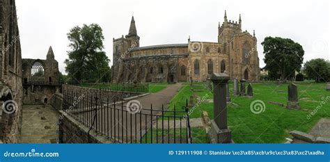 Dunfermline Palace & Abbey Ruins in Scotland Stock Photo - Image of ...