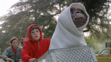 Et The Extra Terrestrial The Ultimate Visual History Takes Us