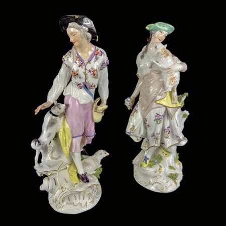 Coppia Di Sculture In Porcellana Meissen Circa Dipinte In