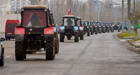 Un nou protest al fermierilor la Hîncești Aceștia cer anularea tuturor