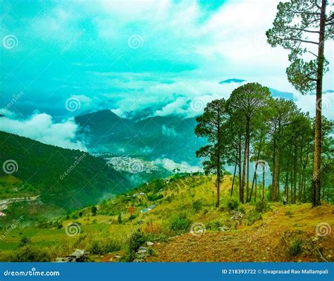 Mesmerising View of Uttarakashi Valley in Uttarakhand, India Stock ...