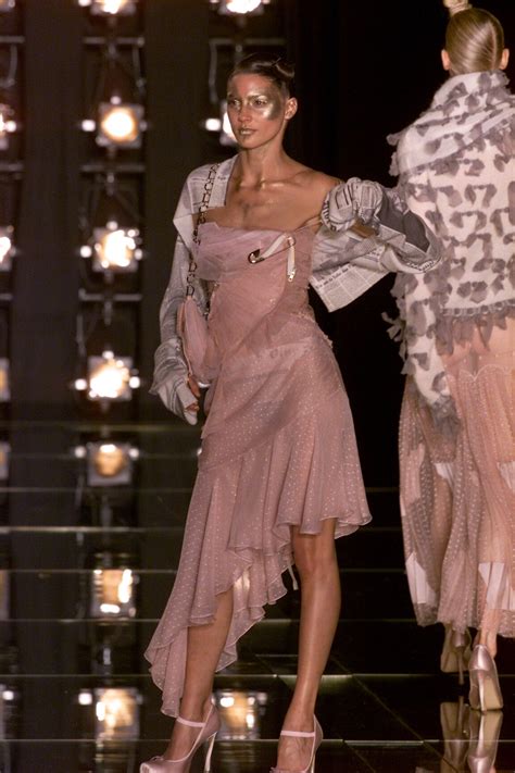 Christian Dior 2000 Fall Ready To Wear Mensensamenleving Me