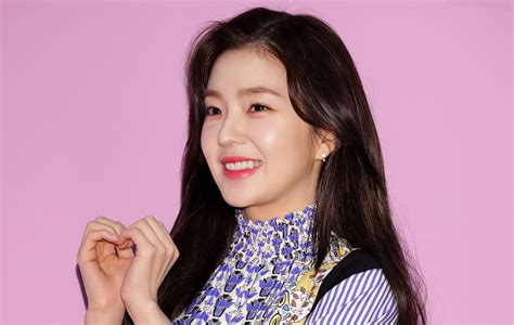 Red Velvet's Irene renews contract with SM Entertainment