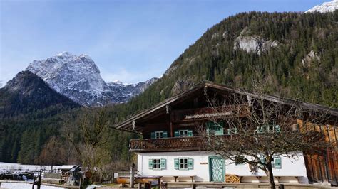 Fotos von der Wildfütterung im Nationalpark Berchtesgaden