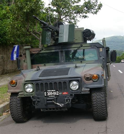 WarWheels Net Salvadoran M1151 HMMWV ECV Photos