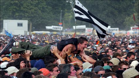 Les Vieilles Charrues Tout Ce Qu Il Faut Savoir Vanity Fair