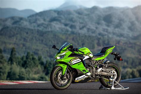 Kawasaki Ninja ZX 4RR 2025 Diluncurkan CekS Spesifikasi Dan Harganya