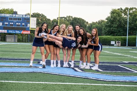 WeHatePorn Hot Athletes And Sexy Celebrities On Twitter Cheerleaders Accidentally Show Us