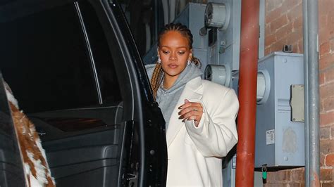 Rihanna Showed Off New Braids on an Aspen Vacation | Marie Claire