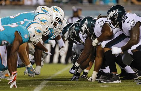 Philadelphia Eagles Open As Favorites Against Miami Dolphins In Week 13