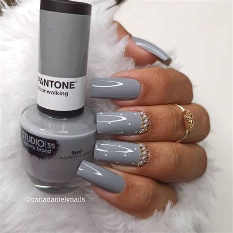 Cor De Esmalte Cinza - Esmalte cinza: 50 imagens dessa cor poderosa + dicas de esmaltes