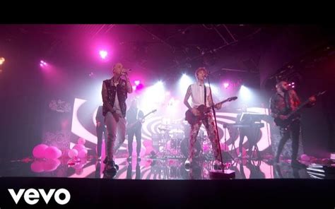 Watch Machine Gun Kelly And Blackbear Perform Make Up Sex On Jimmy Kimmel Live Wasted Attitude