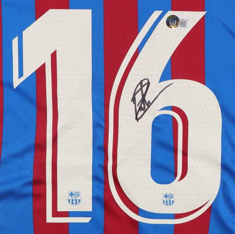 Pedri Signed Barcelona Jersey (Beckett) | Pristine Auction