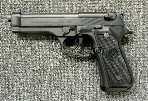 Preowned Like New Beretta Fs Semi Auto Full Sized Pistol Mm