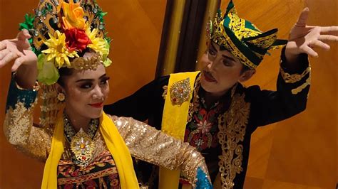 Tari Kreasi Tradisional Banyuwangi JARAN GOYANG Sanggar Sayu Wiwit