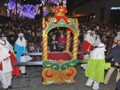 Gelán Noticias El Ateneo de Sevilla informa de las personas