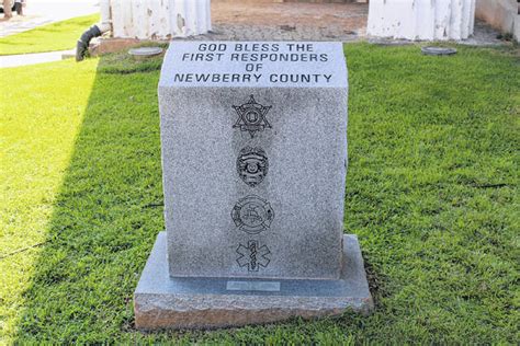 Newberry unveils first responder memorial | Newberry Observer