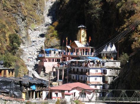 Yamunotri Temple Trek Package, Travel Guide | Flat 20% OFF