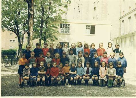 Photo De Classe Cours élémentaire 2ème Année De 1968 Ecole Saint Jean