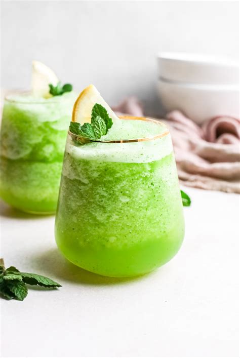 Frozen Mint Lemonade - a refreshing summertime drink recipe!