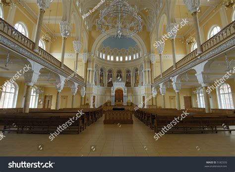 Synagogue Interior: Over 4,482 Royalty-Free Licensable Stock Photos ...