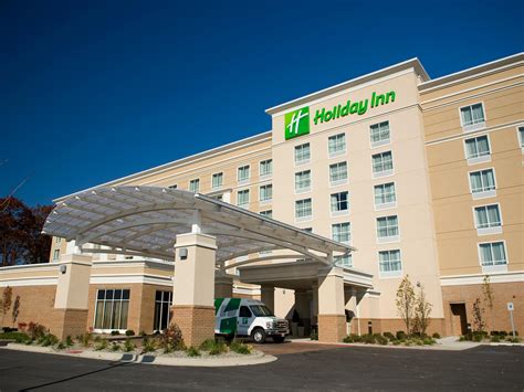 Hotels in Fort Wayne, Indiana with Indoor Pool | Holiday Inn Purdue ...