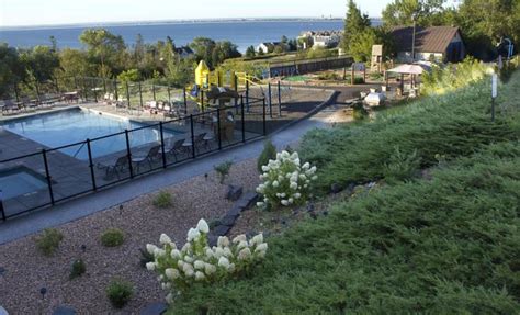 Edgewater Hotel & Waterpark $109 ($̶2̶0̶0̶). Duluth Hotel Deals & Reviews - KAYAK