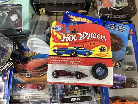 Lot 16pc NIP Cars Hot Wheels Model T Ford Watch
