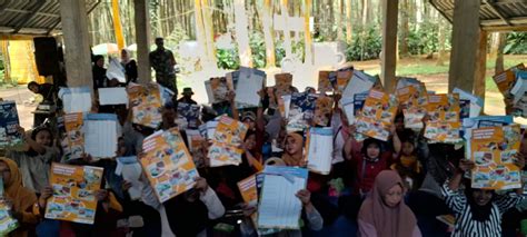 Sosialisasi Kuat Pmi Banyuwangi Dan Koica Melatih Warga Margomulyo