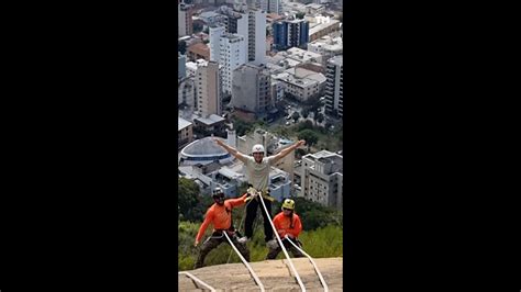 Rapel reúne adrenalina e contato a natureza no Morro do Cristo em