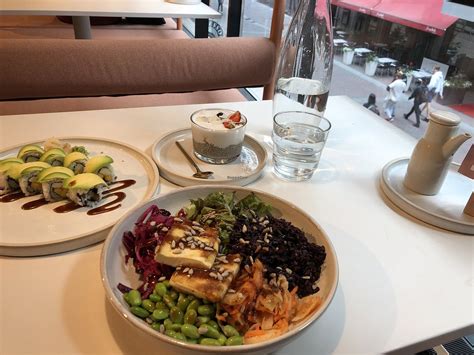 Vegan food in Asian restaurants in Helsinki- where to visit? - bumi cafe